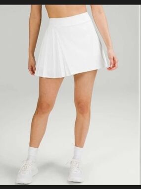 NWT Lululemon Asymmetrical Pleated Tennis Skirt White Size 10